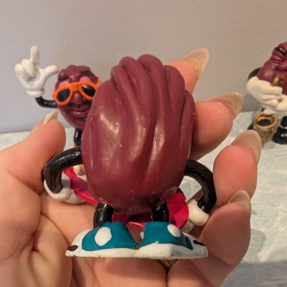 Vintage California Raisins Figurines Set - Picture 6 of 9